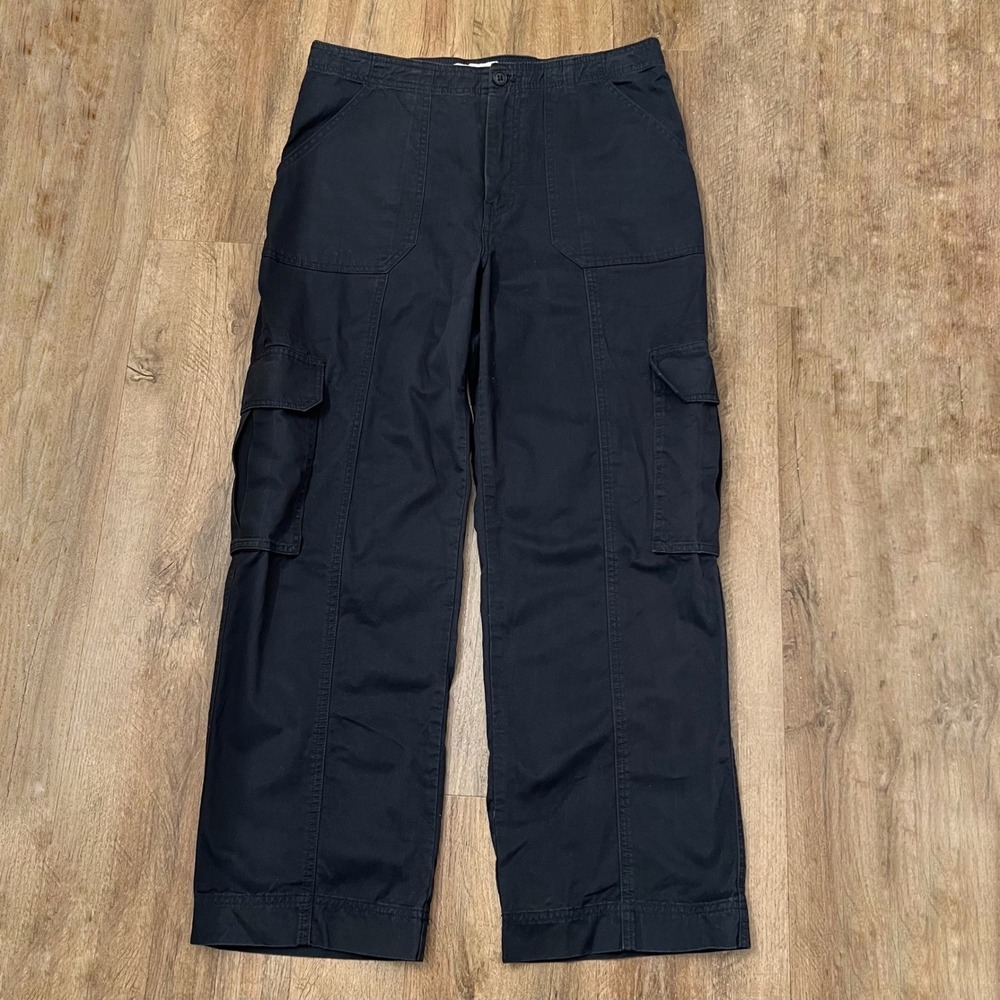 Abercrombie & Fitch Black High Rise
Relaxed Cargo Utility Pants Size 31/12S